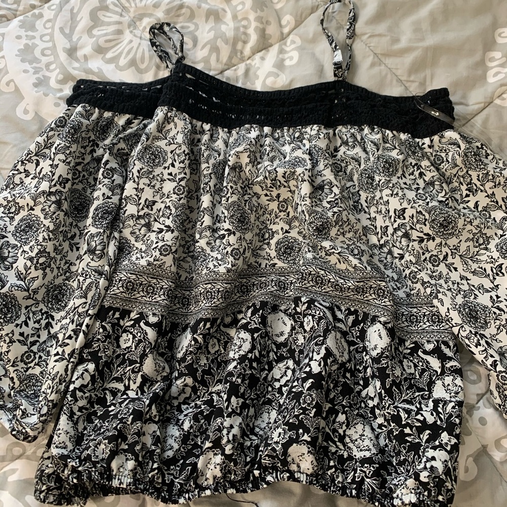 Off the shoulder long sleeve shirt